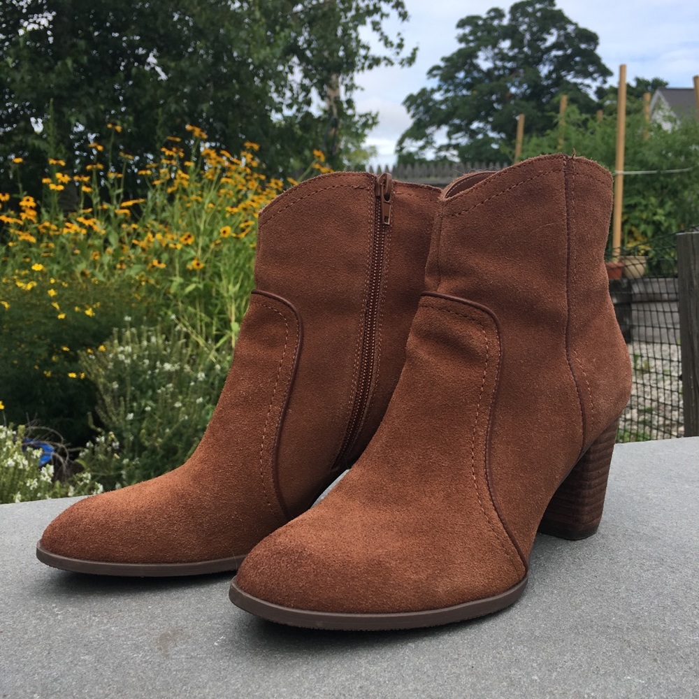 Bass Boots